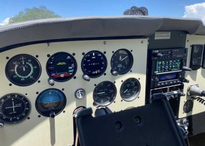 Cessna 172L N7198Q panel